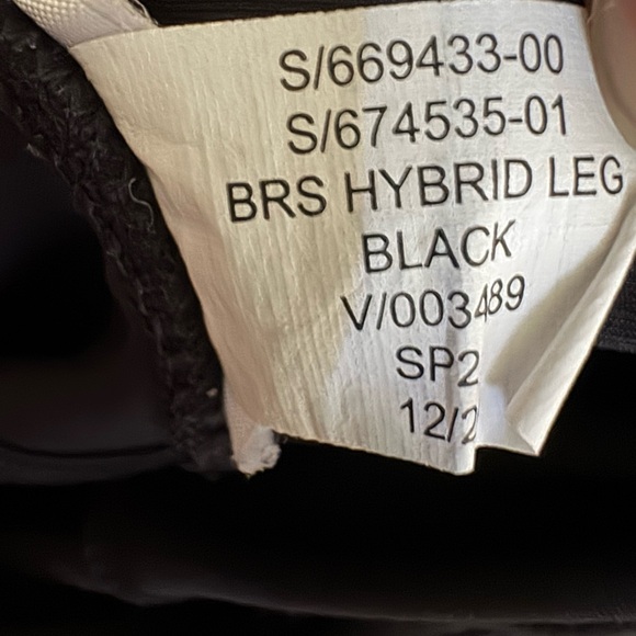 ‼️SOLD‼️
Banana Republic Women's Standard Hybrid Leg
Leggings - Picture 7 of 8